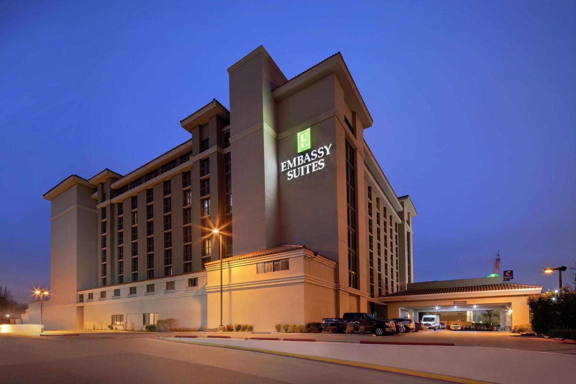 Embassy Suites Dallas - Park Central Area Extérieur photo