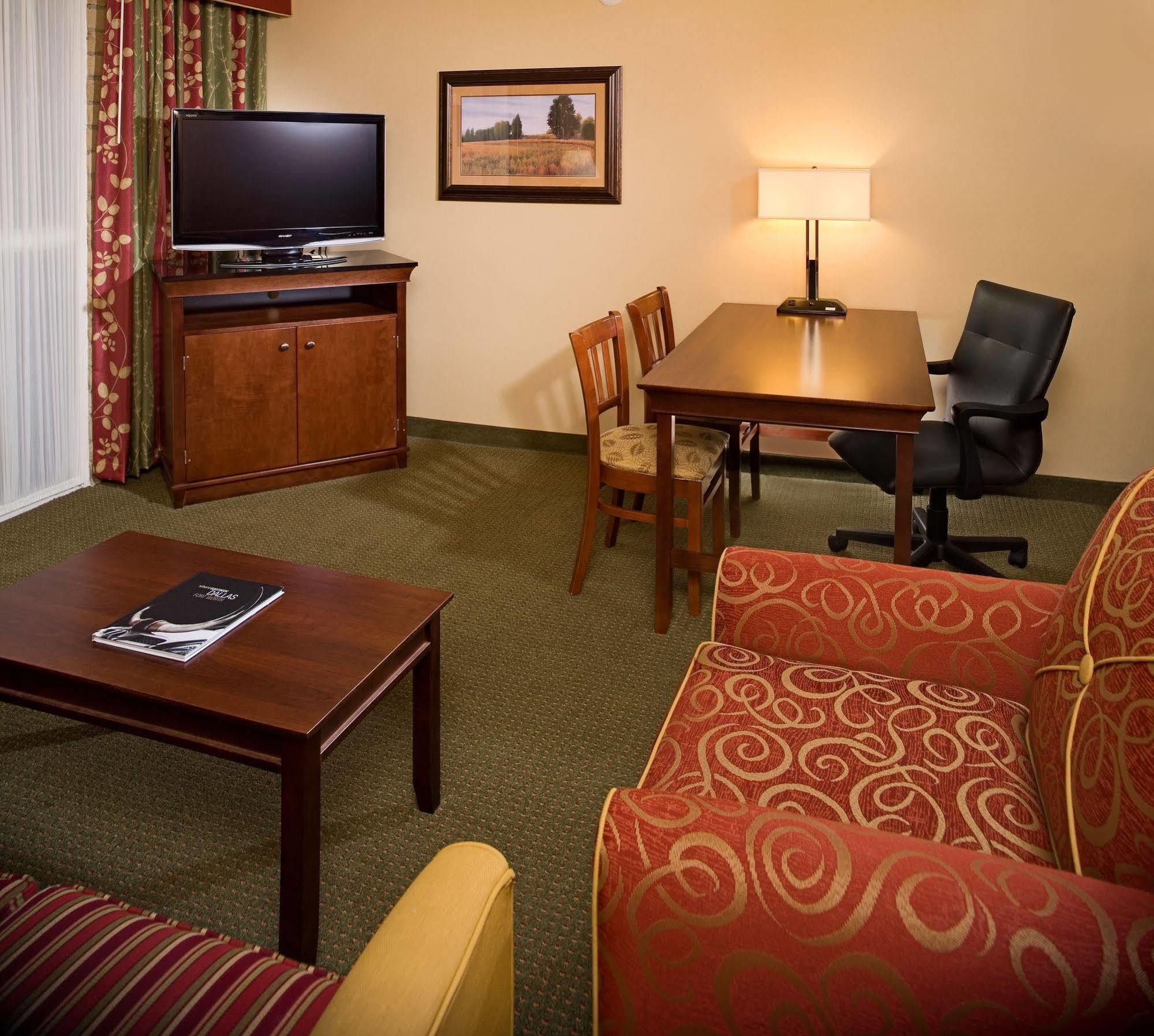Embassy Suites Dallas - Park Central Area Extérieur photo